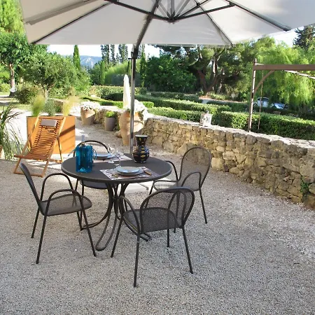 Guest house La Cour Des Sens Lagnes